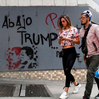 Embajador venezolano denuncia "terrorismo económico" tras sanciones