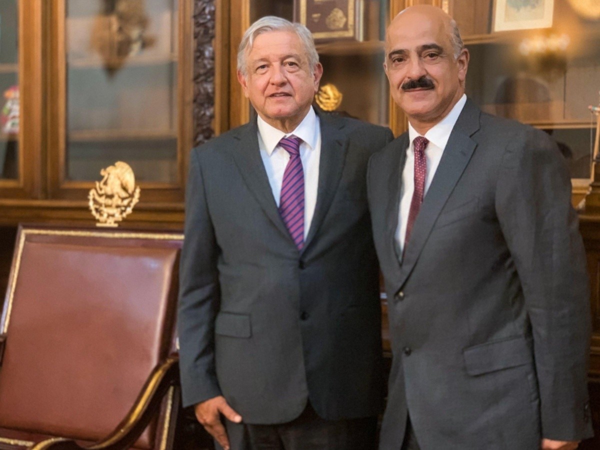  López Obrador se reúne con Ricardo Ahued, titular de Aduanas
