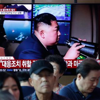 Disparos de misiles son "advertencia" para EU y Seúl: Kim Jong-un