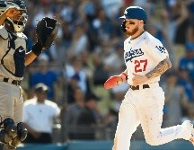 Alex Verdugo ha aportado batazos valiosos para la causa de los Dodgers, pero una lesión muscular lo mantendrá fuera unos días. AFP / J. McCoy