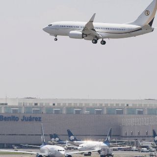 Aeropuerto de CDMX padece sequía; se surte con pipas