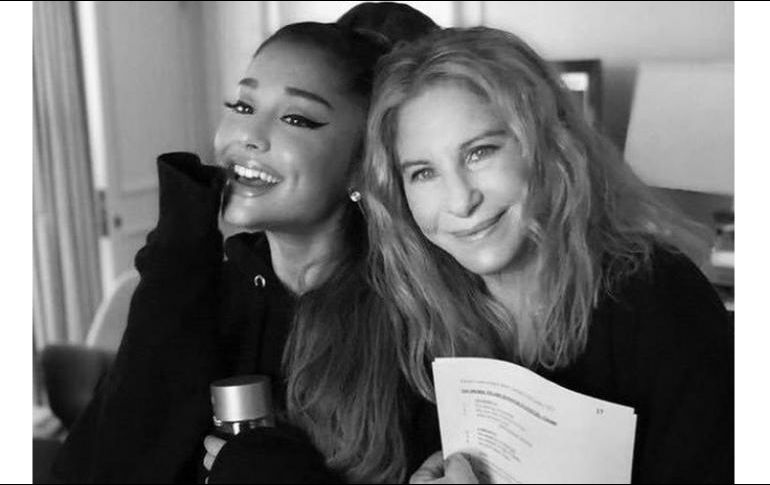 Ariana Grande y Barbra Streisand publicaron la misma fotografía donde se les puede ver juntas y muy contentas. INSTAGRAM / arianagrande