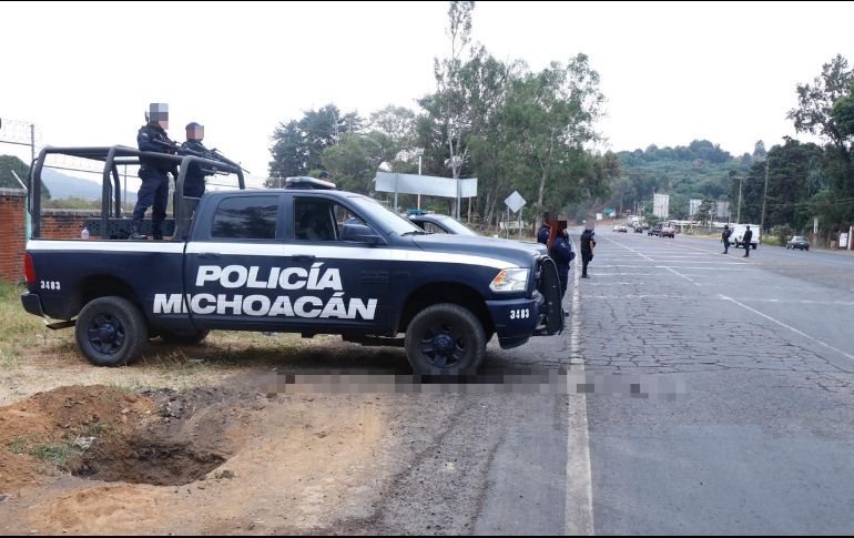 Tras el hallazgo de esta madrugada, se desplegó un operativo de fuerzas locales, estatales y federales para reforzar la seguridad en Uruapan. TWITTER / @MICHOACANSSP