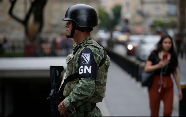 López Obrador asegura que los elementos ganarán en promedio cuatro mil pesos más que un soldado raso. EL INFORMADOR/ARCHIVO