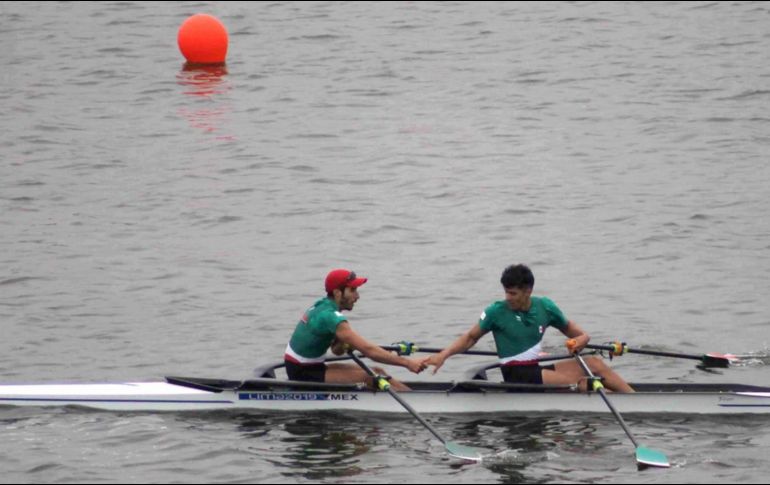 La pareja triunfa en la prueba de doble par de remos cortos peso ligero de los Juegos Panamericanos. TWITTER / @DVanegasL