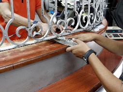 El billete verde se compró en un precio mínimo 18.30 pesos en sucursales bancarias capitalinas. EL INFORMADOR/ARCHIVO