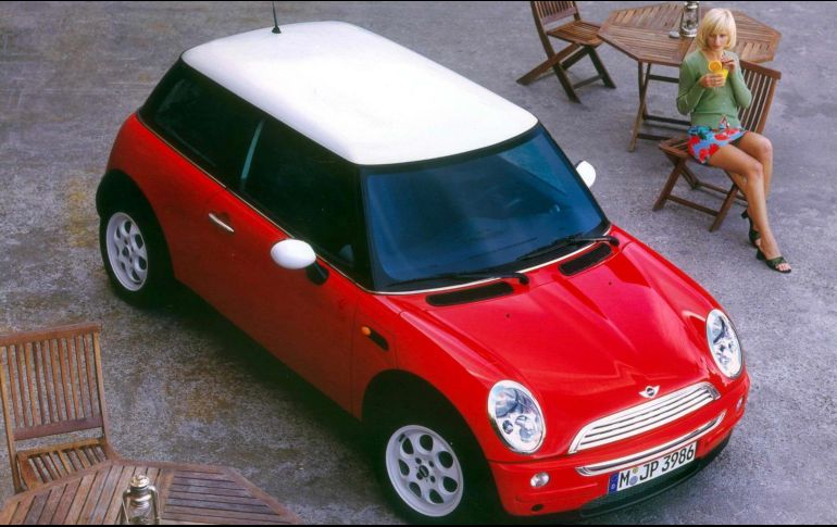 El Mini como lo conocemos hoy en día nació en el 2000 cuando BMW lanzó la versión Hardtop. AFP/ARCHIVO
