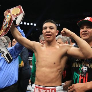 Jaime Munguía suplirá al ''Canelo'' en la función de septiembre