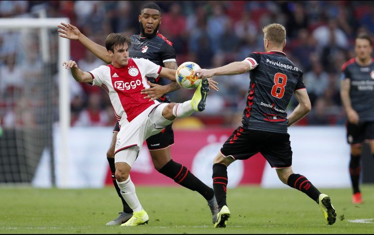 El cuadro del estratega Erik ten Hag mostró su dominio desde los primeros minutos del encuentro. AFP/M. Van Steen
