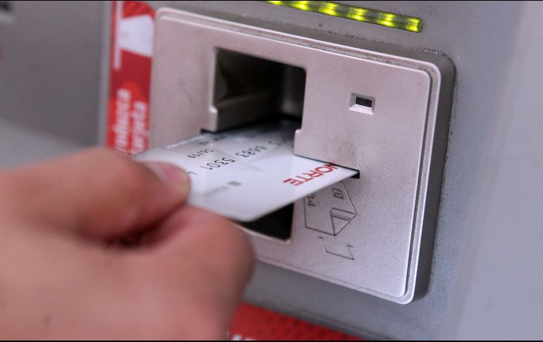 Desde hace unas horas usuarios de diferentes bancos han reportado fallas en el pago con tarjeta. EL INFORMADOR/ ARCHIVO
