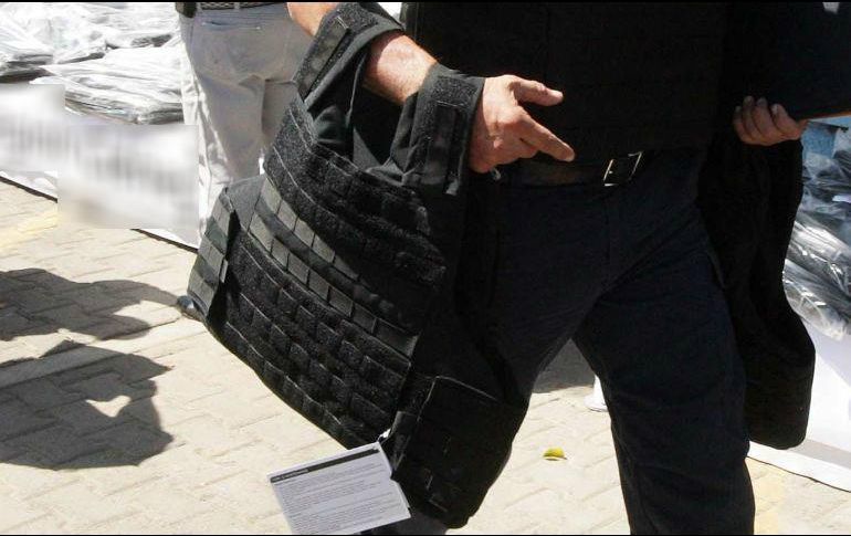 La ley requeriría que el buró fije estándares para saber quién puede comprar los chalecos antibalas y otro tipo de armadura corporal.  EL INFORMADOR / ARCHIVO