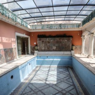 Venden en 102 MDP la mansión de Zhenli Ye Gon