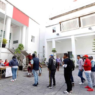 Ivonne Ortega denuncia "urnas embarazadas" en elección del PRI