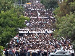 Realizan caminata de La Luz del Mundo en Guadalajara