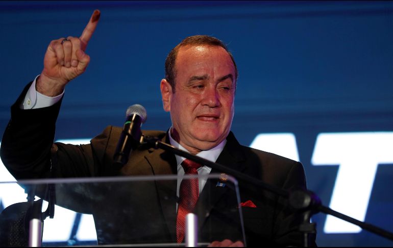 Tras difundirse los primeros resultados, Giammattei dirigió un mensaje público. EFE / E. Biba