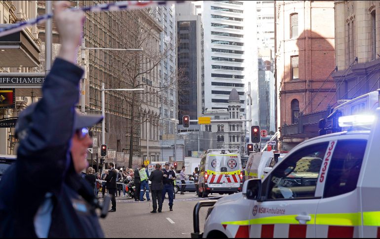 La policía informó que el atacante está bajo custodia; tenía una memoria USB con detalles de los ataques supremacistas en EU y Nueva Zelanda. AP / R. Rycroft