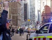 La policía informó que el atacante está bajo custodia; tenía una memoria USB con detalles de los ataques supremacistas en EU y Nueva Zelanda. AP / R. Rycroft