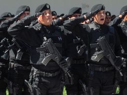 La mayoría de elementos encuestados opinan que se debe aumentar el sueldo y mejorar las capacitaciones para tener más calidad en las corporaciones policiacas. EL INFORMADOR / ARCHIVO