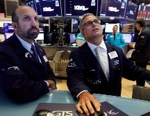 Al cerrar operaciones, el promedio industrial Dow Jones subió 382 puntos, 1.5%, para concluir en 26 mil 279 unidades. AP/R. Drew