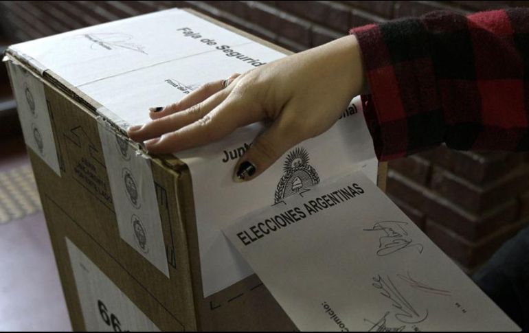 El kirchnerismo ganó las elecciones primarias con el 47.7% de los votos, contra el 32.1% del oficialismo. GETTY IMAGES