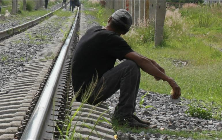 Los elementos mantienen monitoreo constante, y en tiempo real, a los ferrocarriles y grupos de migrantes que están próximos a abordar el tren que los lleva a la frontera. EL INFORMADOR / ARCHIVO