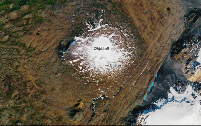 El Okjökull fue declarado “muerto” en 2014 por la Oficina Meteorológica de Islandia. ESPECIAL / earthobservatory.nasa.gov