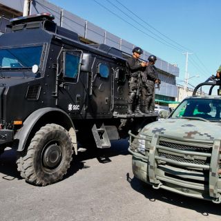 Reportan incendio en inmediaciones del Reclusorio Oriente de CDMX