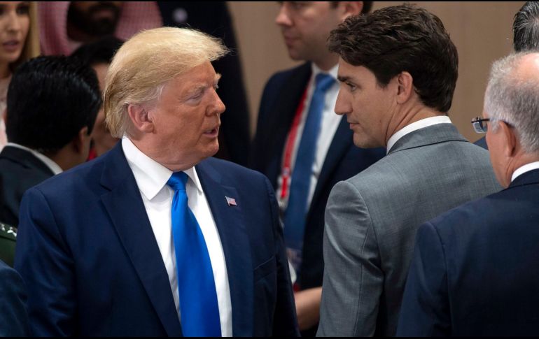 Donald Trump y Justin Trudeau abordaron temas imporantes para los países que dirigen. AP/ARCHIVO