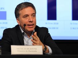 Nicolás Dujovne habla el 19 de julio de 2018, durante una conferencia de prensa para presentar el resultado fiscal del primer semestre del año, en Buenos Aires. EFE/M. Rodríguez