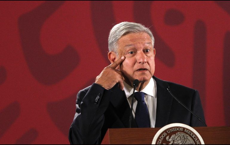 En su rueda de prensa matutina este lunes, López Obrador dijo que el caso Ahumada compete a la Fiscalía General de la República. EFE/M. Guzmán
