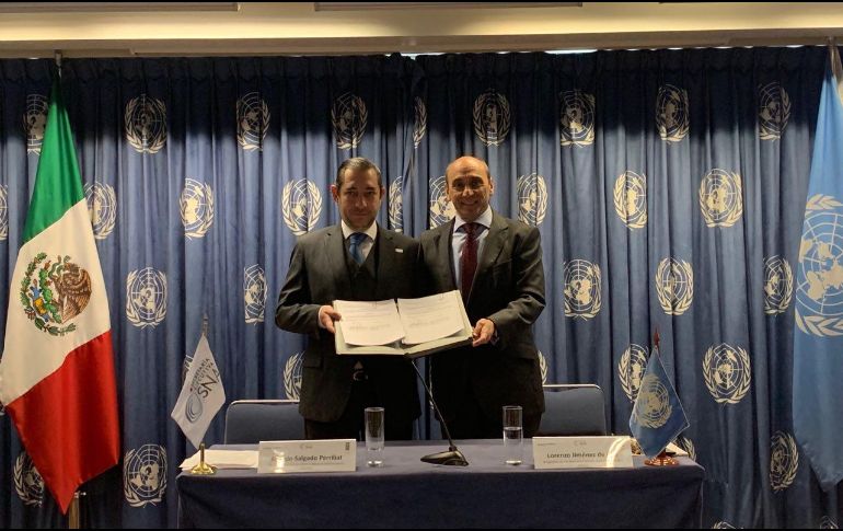 El acuerdo fue firmado por Lorenzo Jiménez de Luis, representante residente del PNUD, y Ricardo Salgado Perriliat, secretario técnico de la SESNA. TWITTER/@PNUD_Mexico