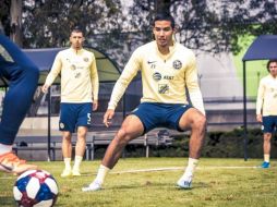 Nicolás Benedetti tampoco estuvo en la práctica. Por su parte, Giovani dos Santos trabaja de manera diferenciada. Henry Martín es otra de las bajas que merman el ataque azulcrema. TWITTER / @ClubAmerica