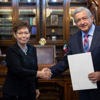 López Obrador recibe cartas credenciales de seis nuevos embajadores