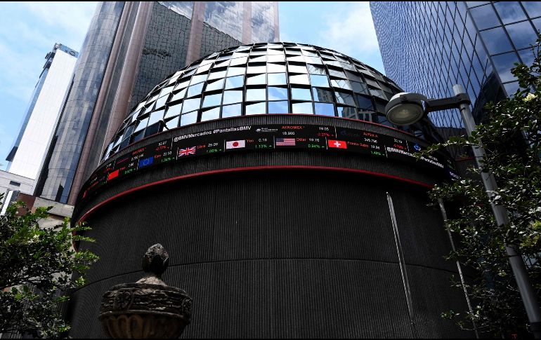 El mercado local abre la jornada con una ganancia de 0.09 por ciento. AFP / ARCHIVO