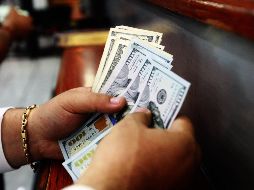 Este martes, el billete verde se compró en un precio mínimo de 18.65 pesos. NTX/ARCHIVO