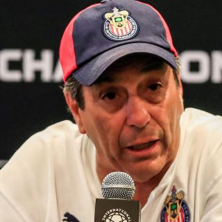 Tomás Boy ve presionados a los árbitros con el VAR