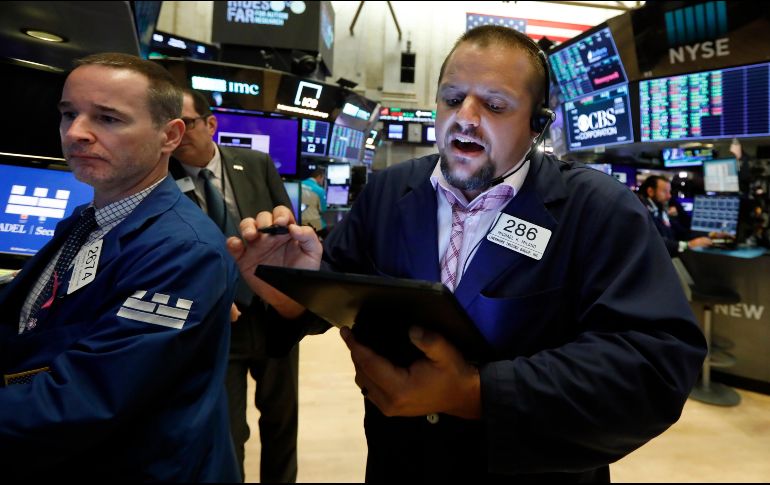 El promedio industrial Dow Jones perdió 173 puntos, 0.7%, y terminó en 25 mil 962 enteros. AP/R. Drew