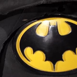 Subastarán traje de "Batman" y objetos de "Star Wars"