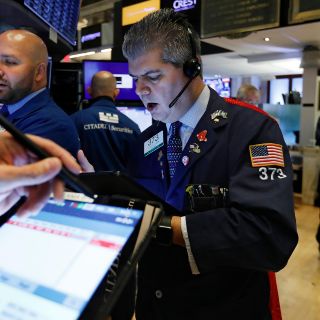 Wall Street repunta tras ganancias sólidas de minoristas