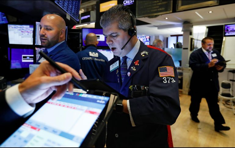 El Dow Jones avanzó 240 unidades, 0.9%, a 26 mil 202 enteros. AP/R. Drew