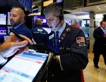 El Dow Jones avanzó 240 unidades, 0.9%, a 26 mil 202 enteros. AP/R. Drew