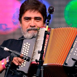 Entrevista: Larga vida al rey del acordeón