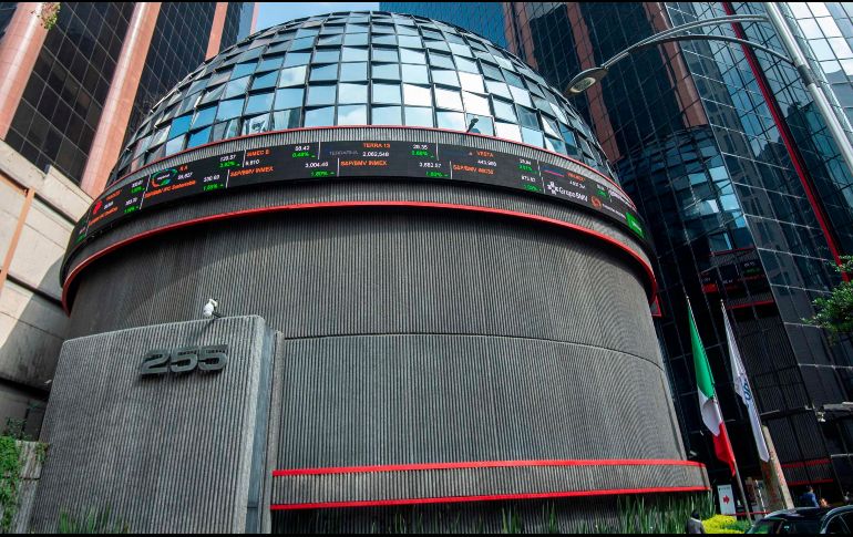 La Bolsa Mexicana de Valores (BMV) inicia la sesión con un avance de 0.51 por ciento. AFP / ARCHIVO