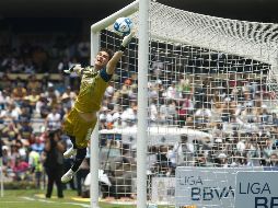 A pesar de sus grandes condiciones, de sus espectaculares atajadas, el portero jarocho no puede celebrar un triunfo. IMAGO7