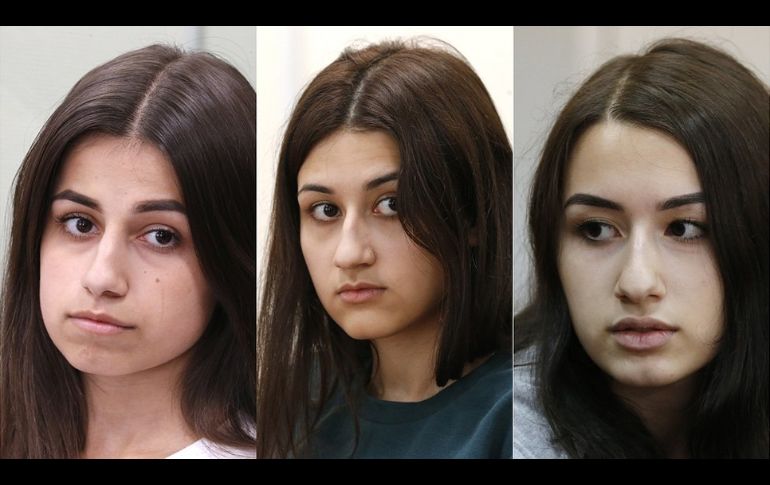 Angelina, a la izquierda, tenía 18 años cuando mató a su padre, Maria, en el centro, tenía 17 y Krestina 19 años. GETTY IMAGES