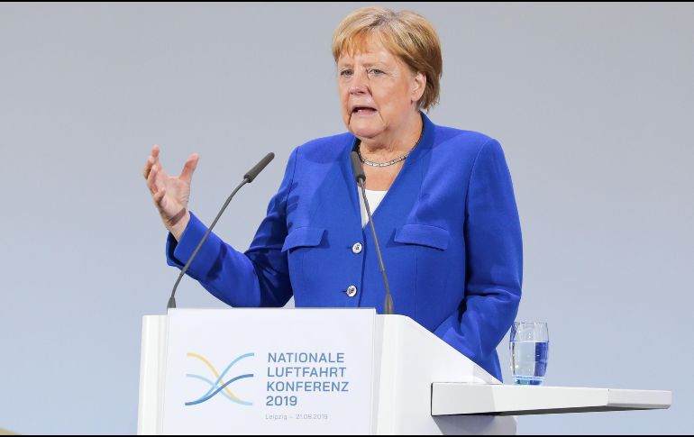 Merkel opina que Alemania podría aprender de la movilidad holandesa, que ha logrado reducir sus emisiones de dióxido de carbono con la implementación de varias medidas. AFP/J. Woitas