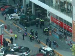 La balacera generó conmoción entre clientes y automovilistas que pasaban por la zona. TWITTER/@HoyEstado
