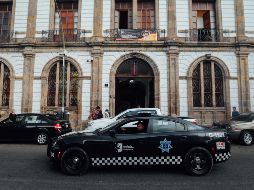 Luego de la manifestación de anteayer, la Policía de Guadalajara arrancó con los operativos en la zona de la Prepa 1, en donde el lunes pasado una alumna sufrió un intento de violación. EL INFORMADOR/G. Gallo