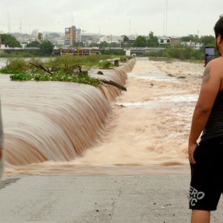 Cierran a la navegación puerto de Sinaloa por tormenta tropical "Ivo"
