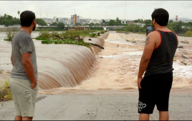 Protección Civil alertó a la población del norte de Sinaloa sobre los pronósticos de precipitaciones pluviales fuertes, entre los 75 y los 150 milímetros. EFE / J. Cruz